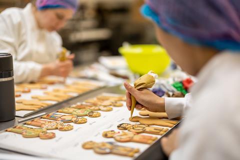 Biscuiteers biscuit icers in action