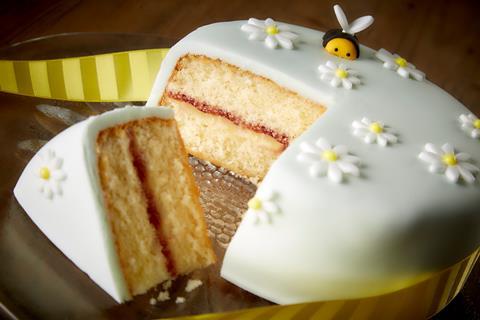 BBF's Daisy cake