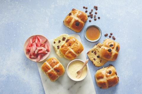 Aldi's rhubarb & custard hot cross buns and honeycomb hot cross buns