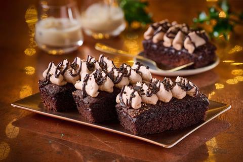 Co-op - Irish Cream Mini Loaf Cakes - 2100x1400