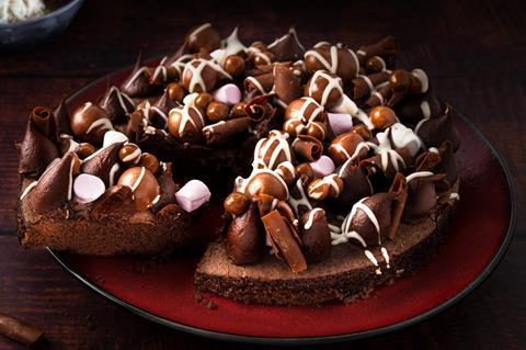 Finsbury TGI Fridays traybakes - Rocky Road