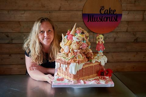 The Cake Illusionist's Hannah Edward-Singh and her picnic themed cake