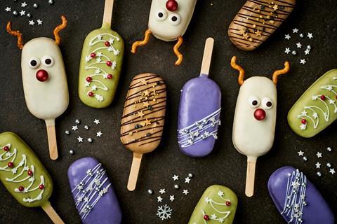 Christmas Cake Popsicle recipe - Dawn Foods