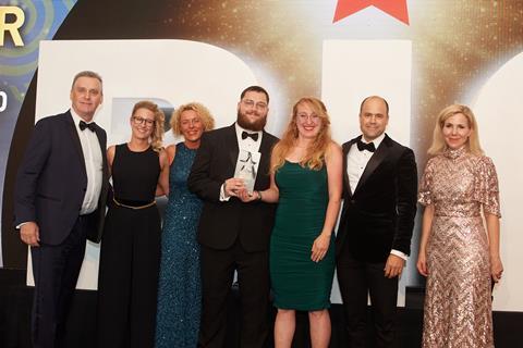 Unifiller CEO Martin Murphy (left) and Sally Phillips (right) presents The Street Bakeshop team with their Team of the Year award
