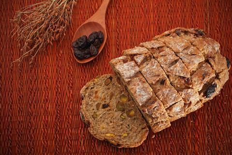 high fibre bread with prunes