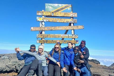 Bako Group team Mount Kilimanjaro  2100x1400