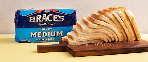 The previous packaging for Brace's Luxury Medium sliced bread  2100x884