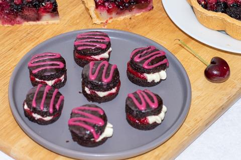 Frank Dale Mini Chocolate & Raspberry Cakes