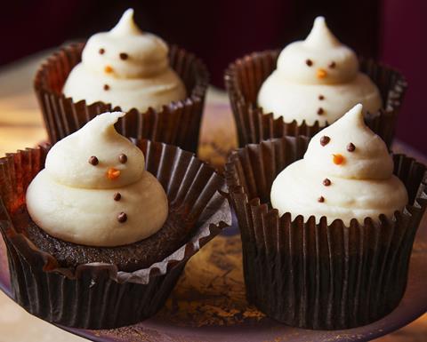 Waitrose Christmas 2024 range - 4 Sweet Snowman Cupcakes -1743x1400