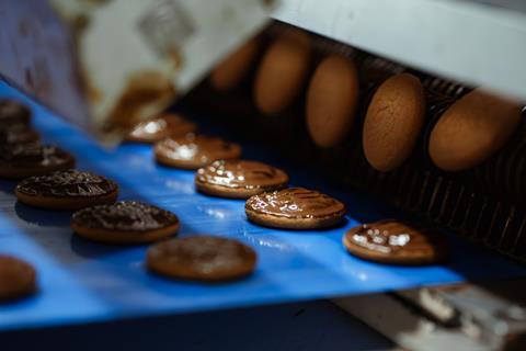 Pladis - Jaffa Cakes on a production line in its Stockport factory - 2100x1400