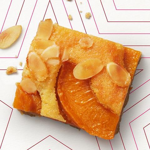 Peach & Almond Bakewell Pret
