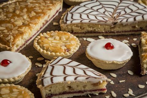 Macphie Cherry Bakewell Sensation, 5th Avenue White Icing 2100 x 1400px