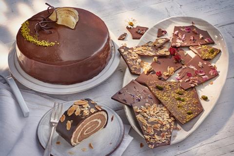 Win-Win chocolate alternative used on a torte
