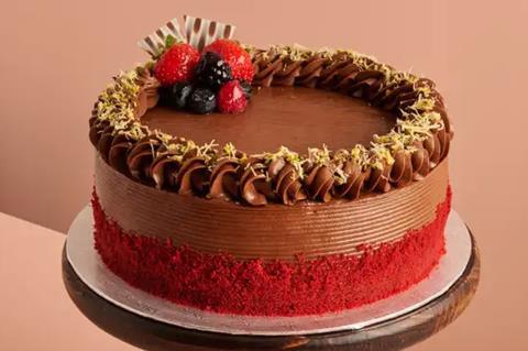Cake Box - Red Velvet Dubai Chocolate Cake