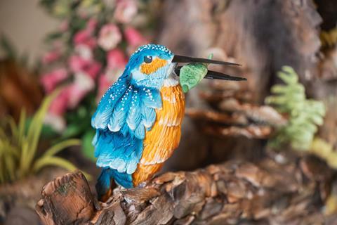 A close-up of a kingfisher on the winning celebration cake