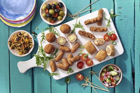 20 Piece Snack Pack with sausage rolls and bacon and cheese straws