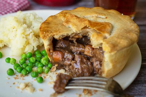 Mud Foods - Steak & Ale Pie  - 2100x1400