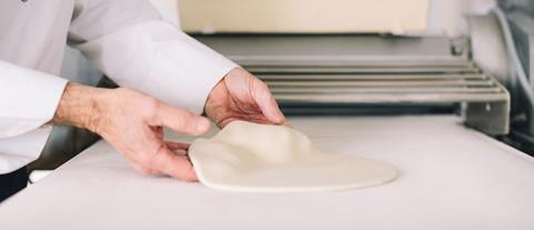 04-Pizza-Base-With-Deactivated-Yeast