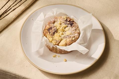 2025_07_23_GAILs AW25_©Ben Carpenter_Blackberry & Apple Crumble Cake_v1