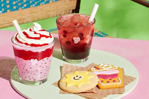 Gingerbread Frappe Biscuit and Sunny Shortcake with bubble teas