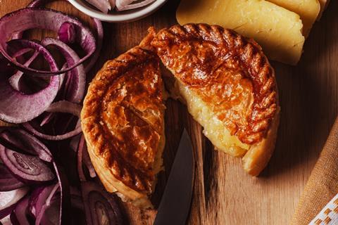 Cheese and Onion Pie by HM Pasties  2100x1400