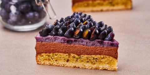 Dawn Foods Multimedia_Vegan Blueberry slice