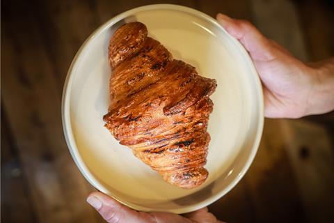 Pettigrew Bakeries - Crème Brûlée croissant - 2100x1400