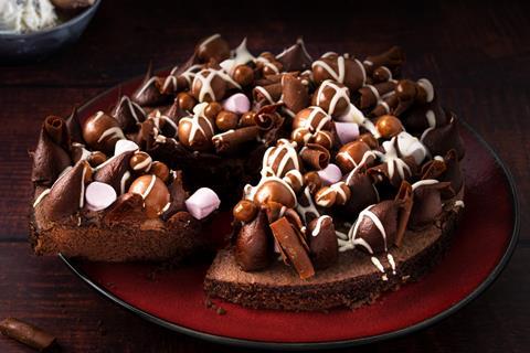 Finsbury TGI Fridays traybakes - Rocky Road