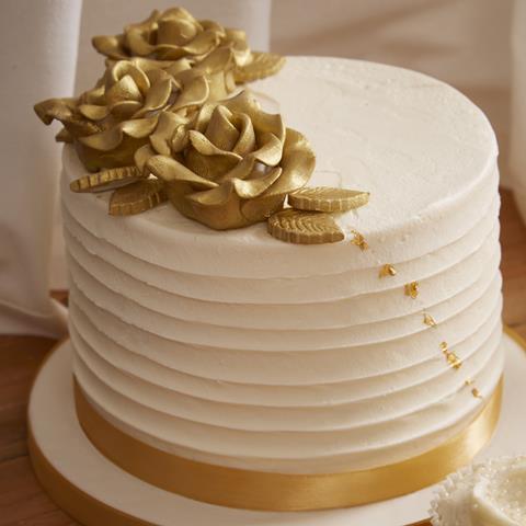 Hummingbird Bakery - Eternal White wedding cake  1080x1080