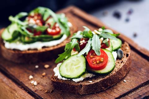 healthy-bread-toast-with-vegetables RS