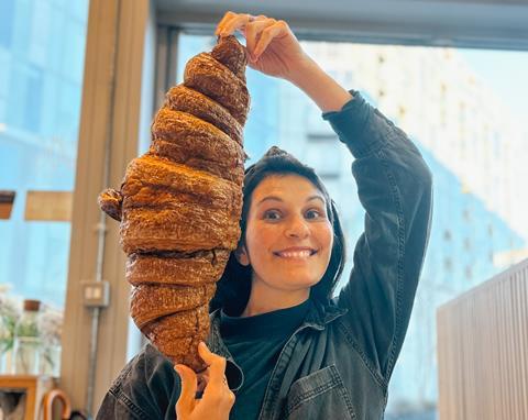 Arapina Bakery - Giant vegan croissant - 1200x955